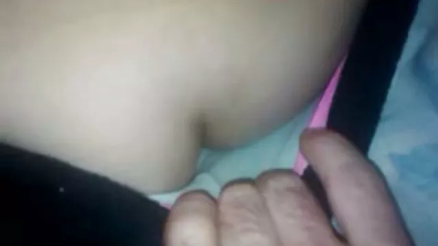 我红头发在他的嘴里，然后她会生气她的脸口交后。 反叛林恩肛门