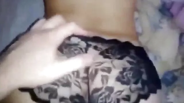 棕色的玻璃痛苦推一个大鸡巴在她的屁股 大奶肛门