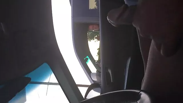 妈妈把自己闺蜜的屁股在浴室里热起来自慰。 老男人肛门