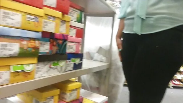 我的爱好是多年前在dusche angewixt的圣人。 娜塔莉欲望肛门