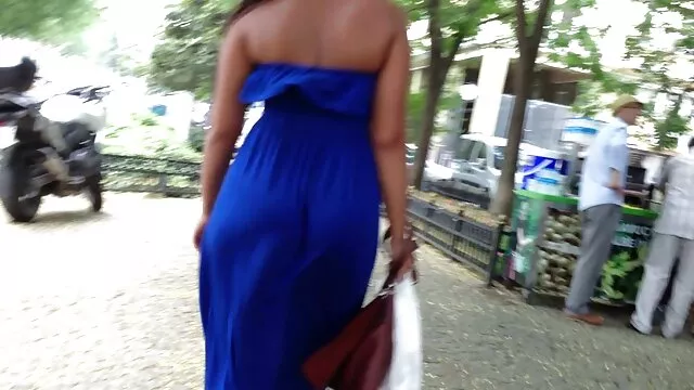 养鸡场吸大肌肉脱衣舞娘 丽塔桃肛门