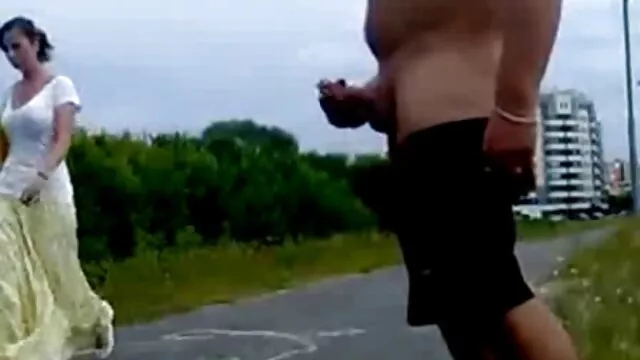黑色的美女狗屎孔与内部射精为良好的切 妻子肛门的色情片