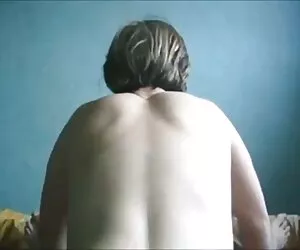 胡子的男人舔剃光的女孩。 阿德里安娜玛雅肛门