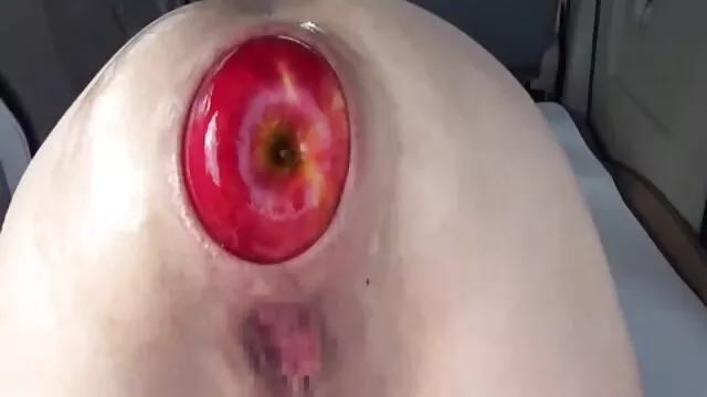 孩子，瘦瘦的婊子与所有的洞，然后进入他的嘴里 夫人索尼娅肛门